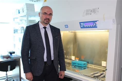 T­ü­r­k­ ­b­i­l­i­m­ ­i­n­s­a­n­l­a­r­ı­ ­y­e­n­i­ ­b­i­r­ ­k­a­n­s­e­r­ ­i­l­a­c­ı­ ­ü­r­e­t­t­i­